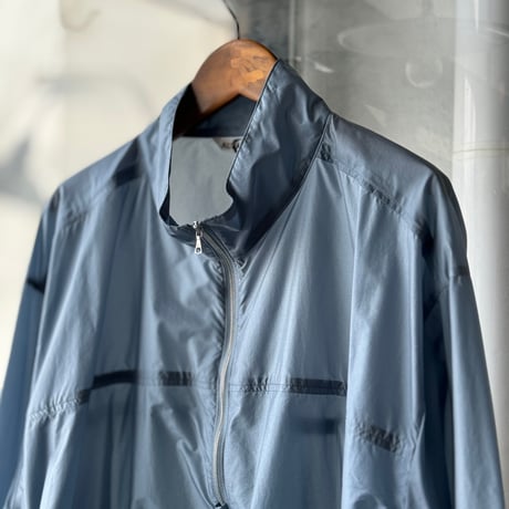 AURALEE　LIGHT NYLON HALF ZIP P/O