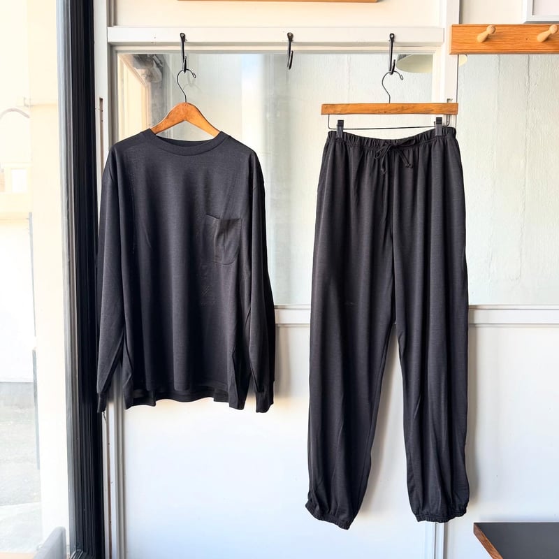 新品タグ付き！N.HOOLYWOOD COMPILE WOOLパンツcomoli COMOLI ウール ニータックパンツ, Charcoal – Navyblue