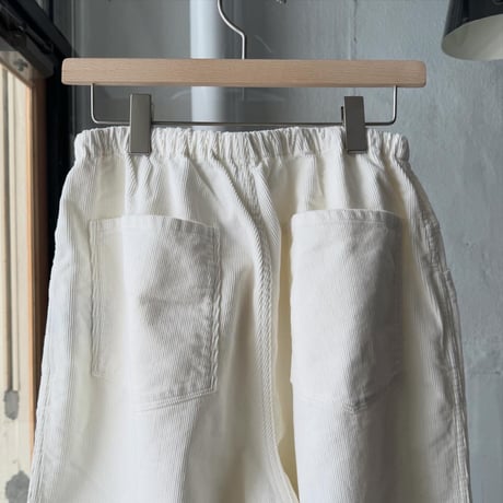 COMOLI　コーデュロイ ドローストリングパンツ