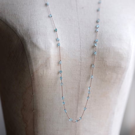 Margaret Solow 　 Raw Aquamarines Long Necklace