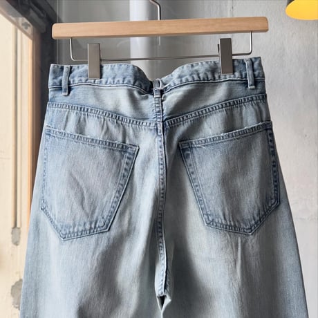 AURALEE　FADED SELVEDGE LIGHT DENIM WIDE PANTS