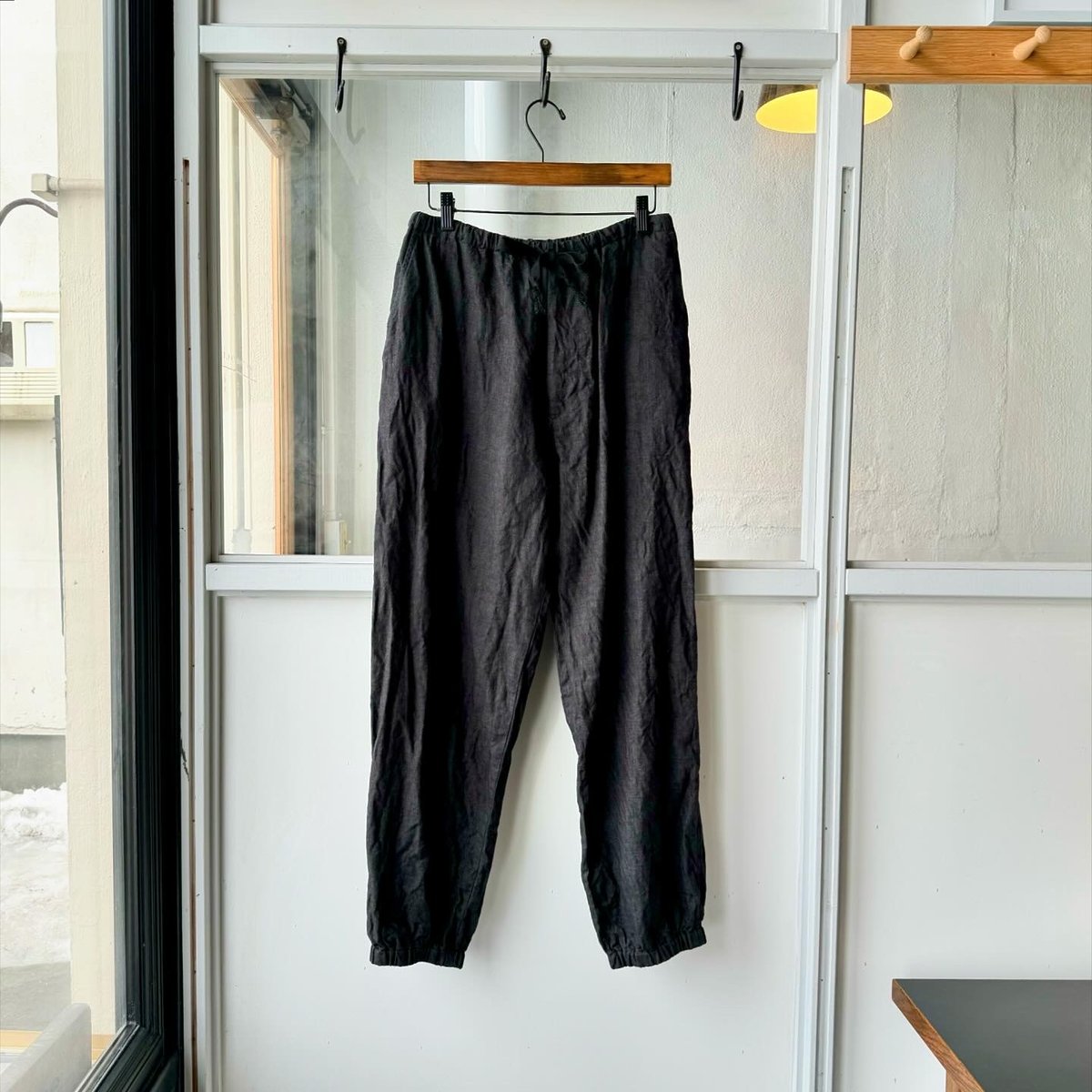 COMOLI【コモリ】 ドローストリング カーゴパンツ リネンシルク COMOLI【コモリ】 ドローストリング カーゴパンツ リネンシルク