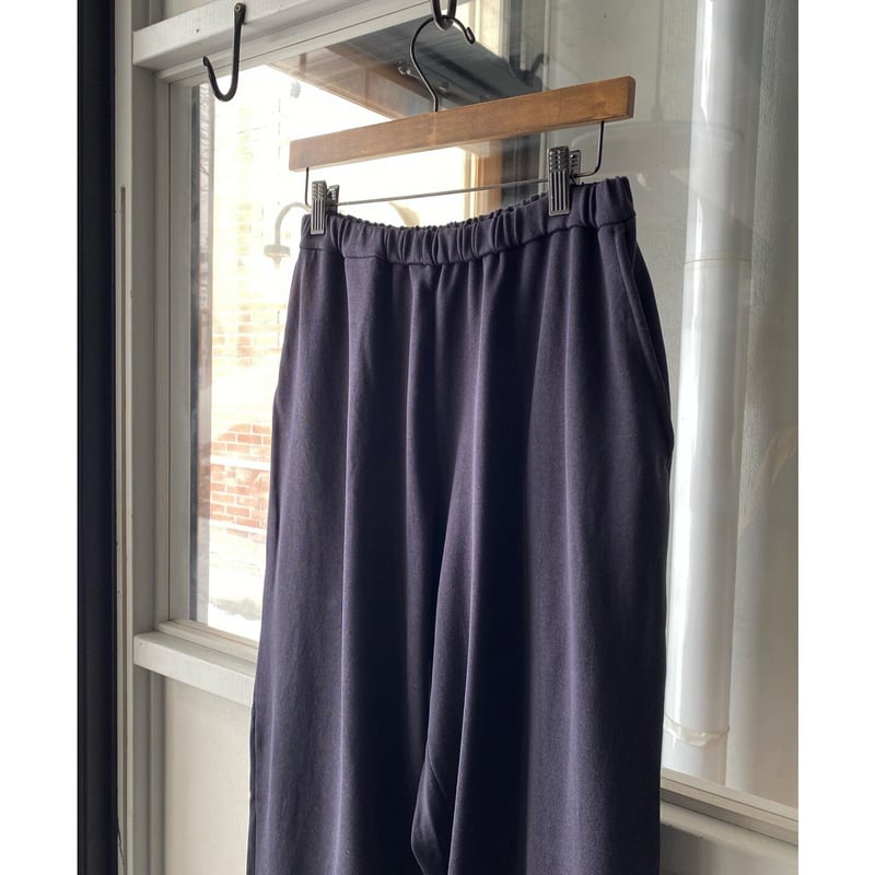 COMOLI シルクトラックニット パンツ | Less Higashikawa COMOLI シルクトラックニット パンツ | Less Higashikawa