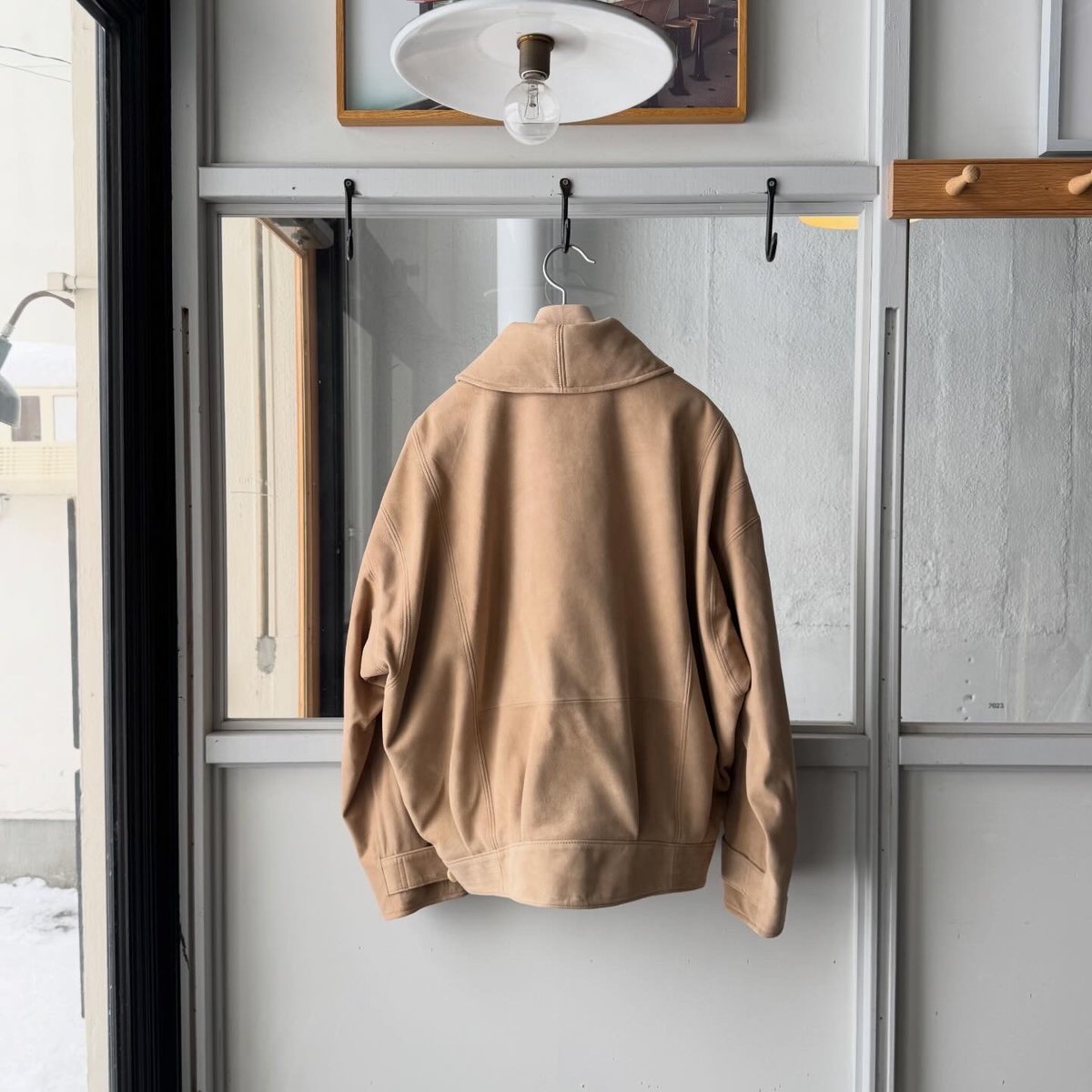 AURALEE SILKY GRAIN SUEDE BLOUSON | Less Higas