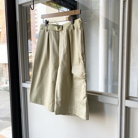 AURALEE 　WASHED FINX LIGHT BIG CHINO SHORTS
