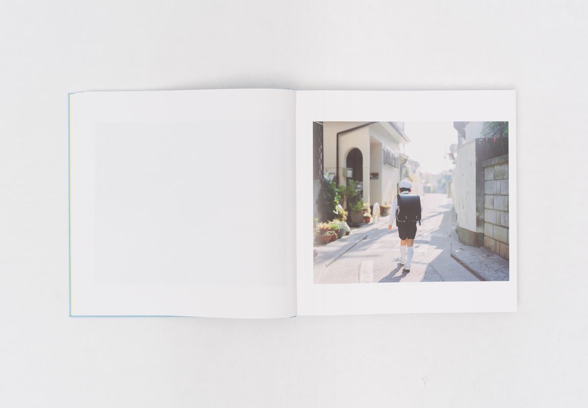 Haru and Mina」Hideaki Hamada ー 濱⽥英明 | Less Hi