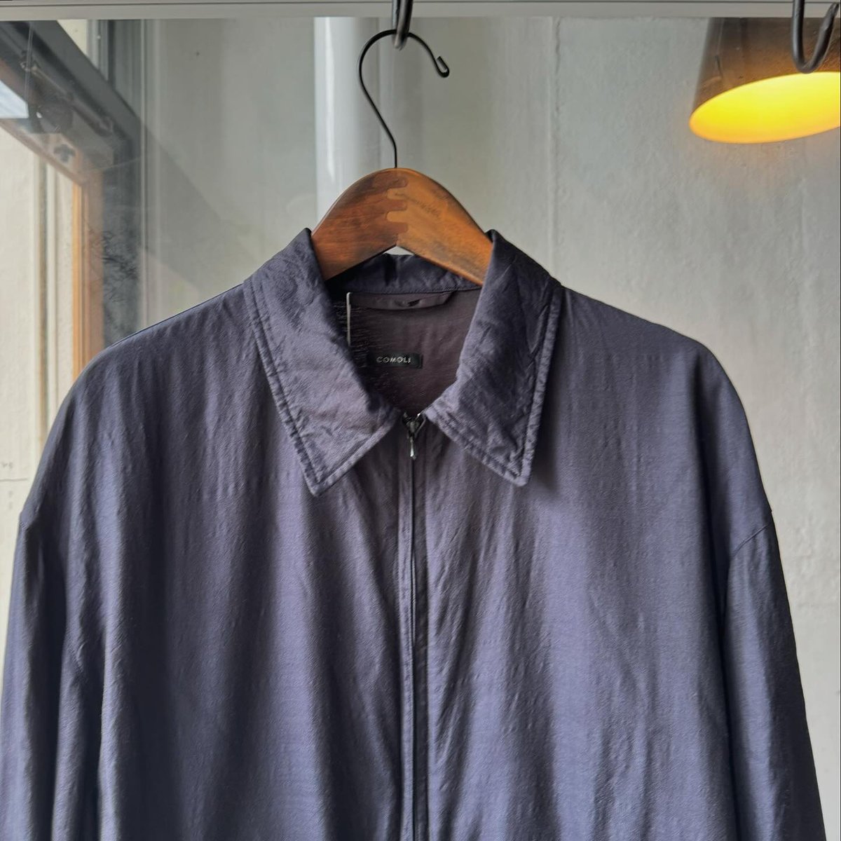 COMOLI ウールシルク スイングトップ | Less Higashikawa COMOLI ウールシルク スイングトップ | Less Higashikawa