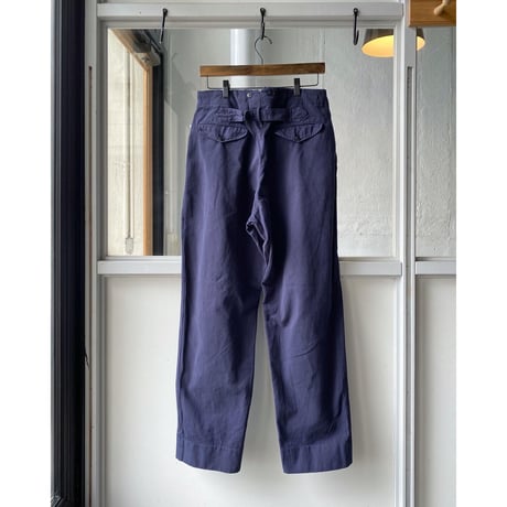 COMOLI 製品染 バックストラップパンツ