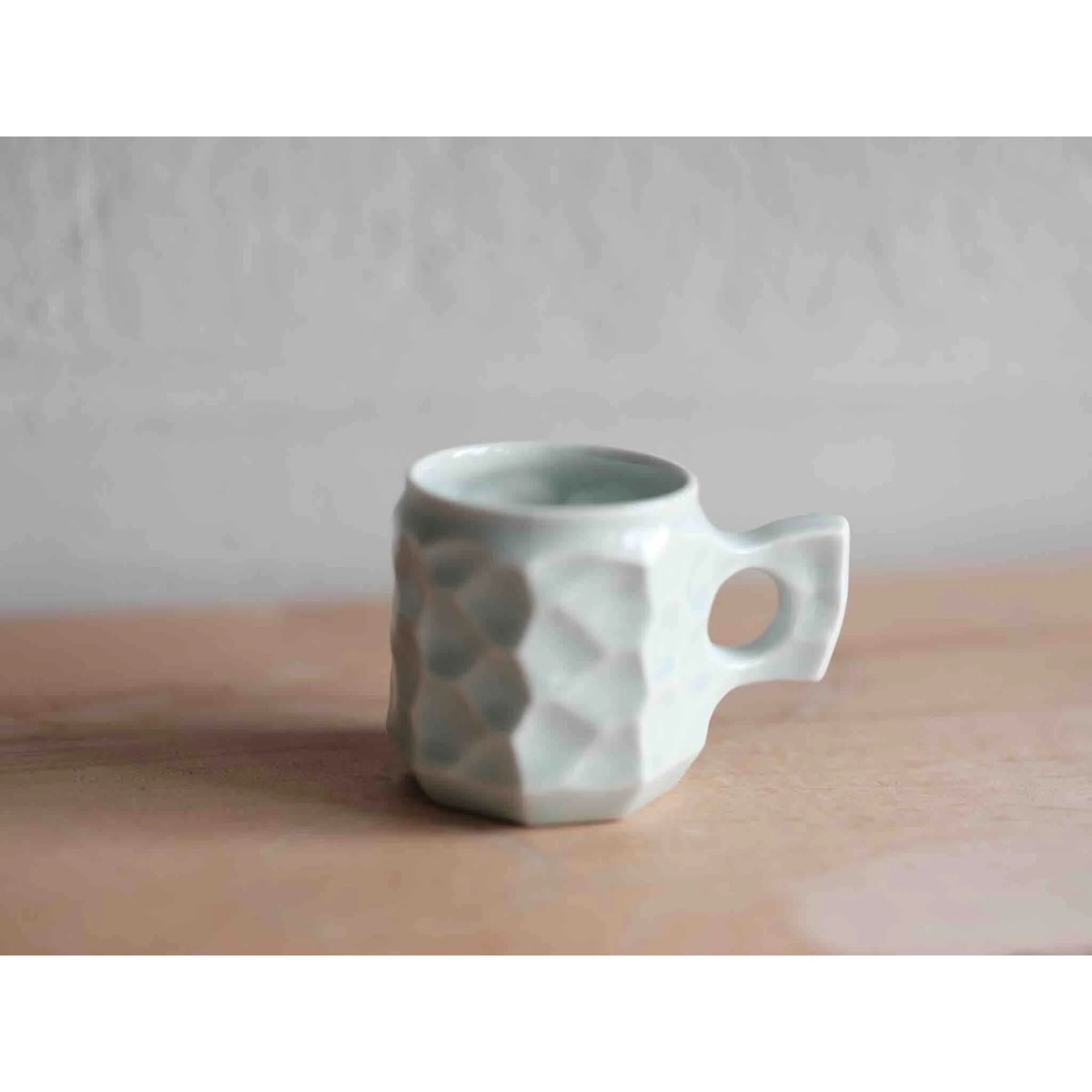 陶芸　コップ　神の手　令和の人間国宝　自作　世界に一品　早い者勝ち Akihiro Woodworks Z jincup ceramic White | Less