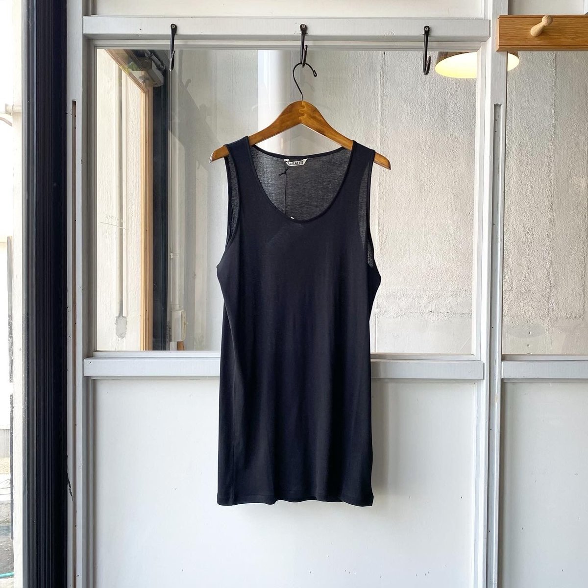 AURALEE GIZA SUPER HIGH GAUGE SHEER RIB TANK | AURALEE GIZA SUPER HIGH GAUGE SHEER RIB TANK |
