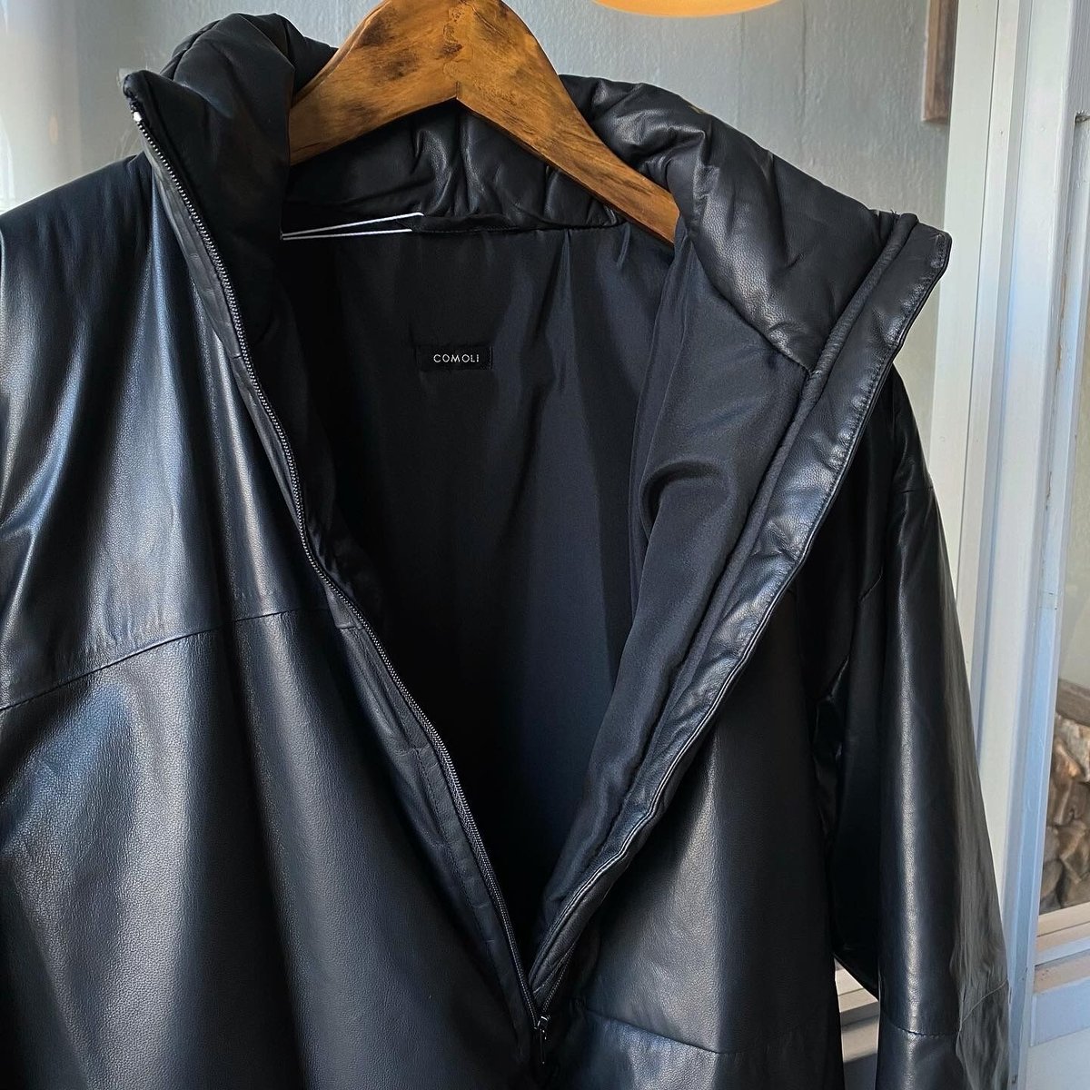 COMOLI シープスキン ハーフジップ パフジャケット | Less COMOLI シープスキン ハーフジップ パフジャケット | Less
