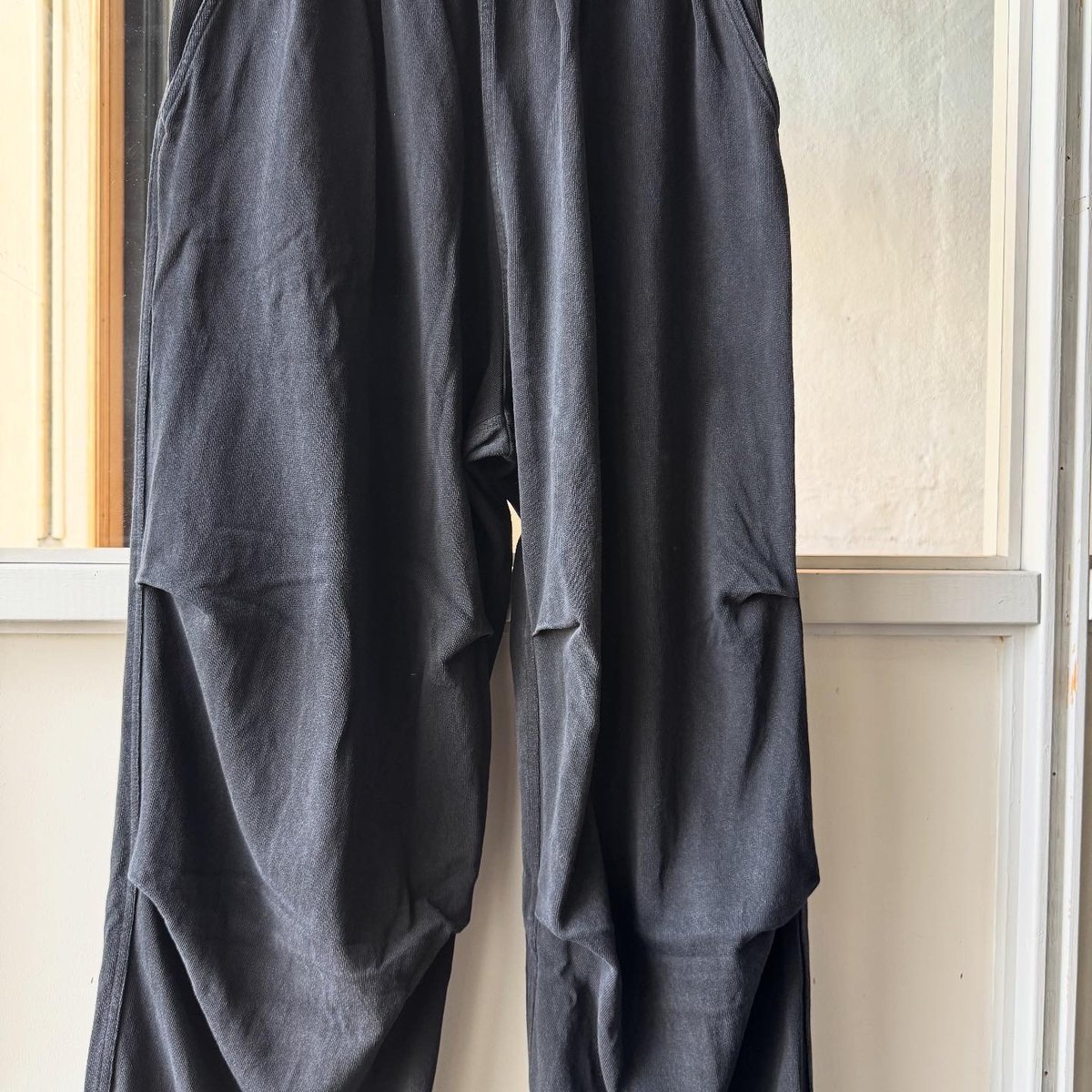【美品】COMOLI コットンジャージニータックパンツ　25ss サイズ3 COMOLI / コットンジャージ ニータックパンツ / C03-05006