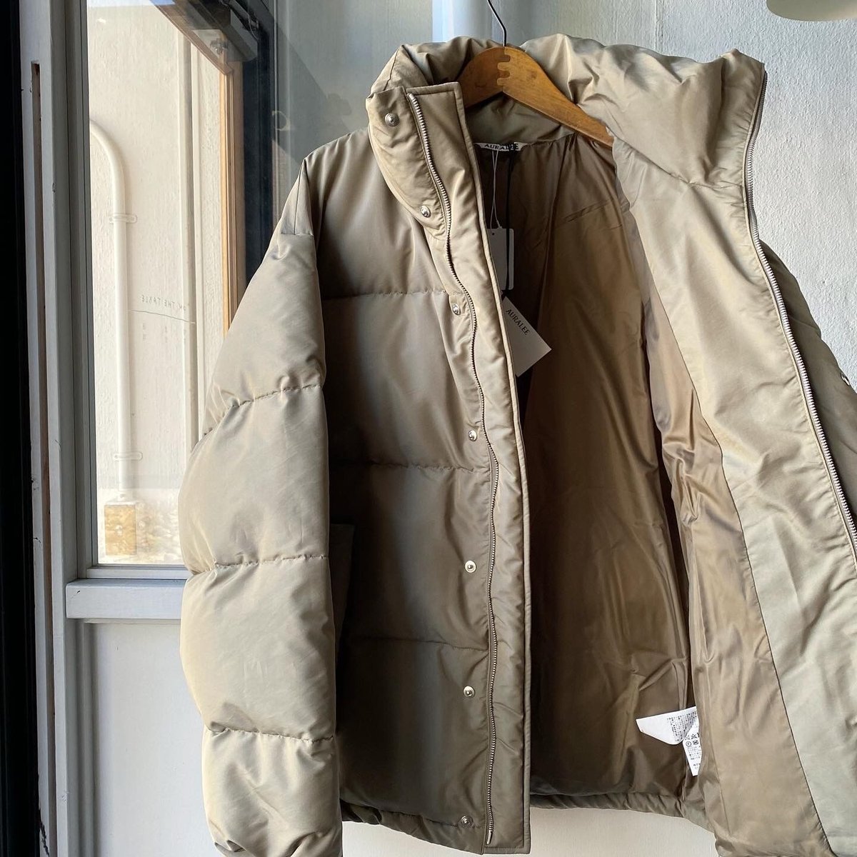 AURALEE FINX POLYESTER CHAMBRAY DOWN COAT | Le AURALEE FINX POLYESTER CHAMBRAY DOWN COAT | Le