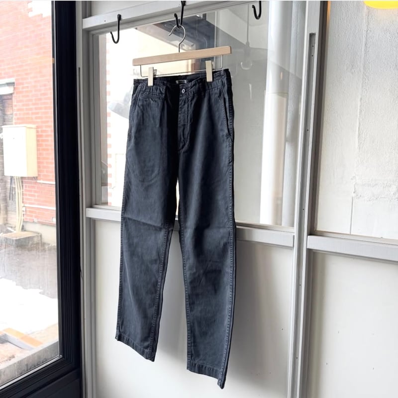 AURALEE GARMENT-DYED FINX LIGHT CHINO PANTS | L