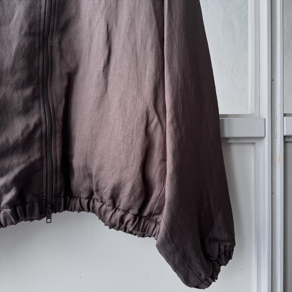 ssstein VIS/LI TWILL SHIRRED LIGHT ZIP JACKET