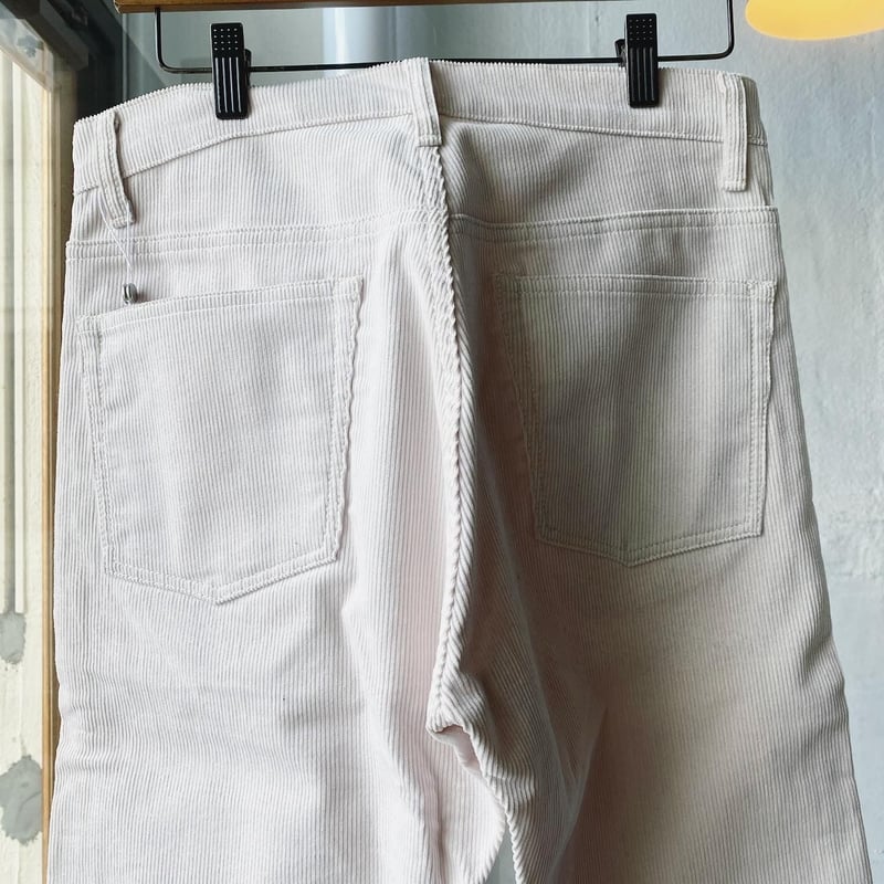 COMOLI コーデュロイ 5Pパンツ | Less Higashikawa COMOLI コーデュロイ 5Pパンツ | Less Higashikawa