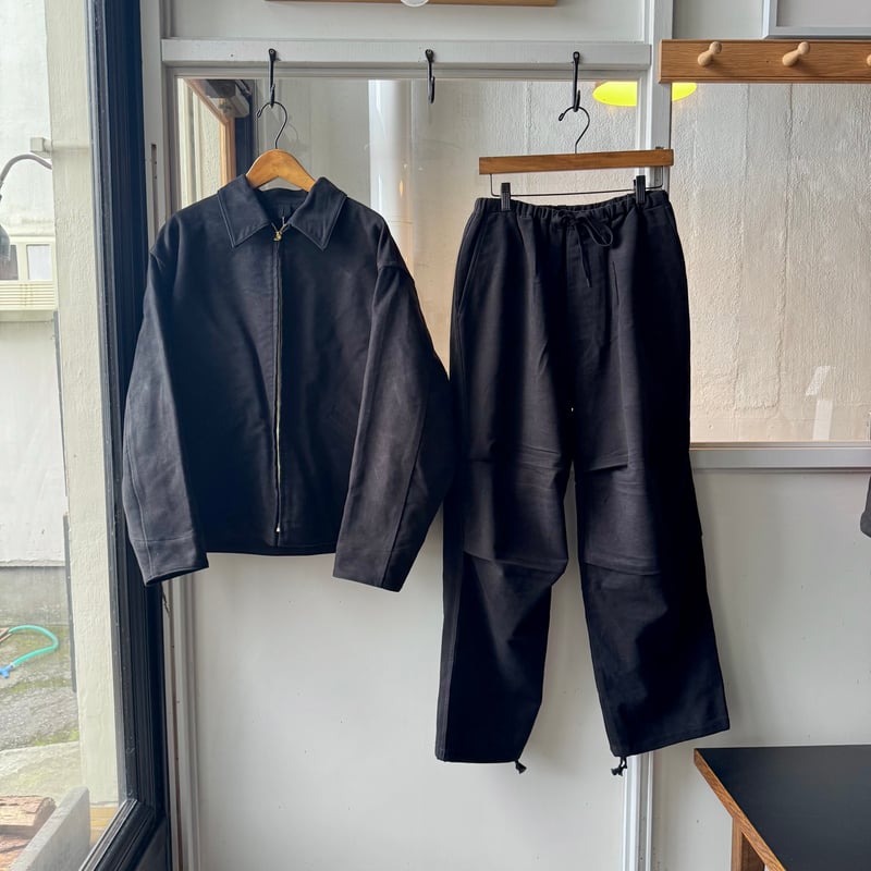 COMOLI モールスキン ジップショートジャケット | Less Higashikawa