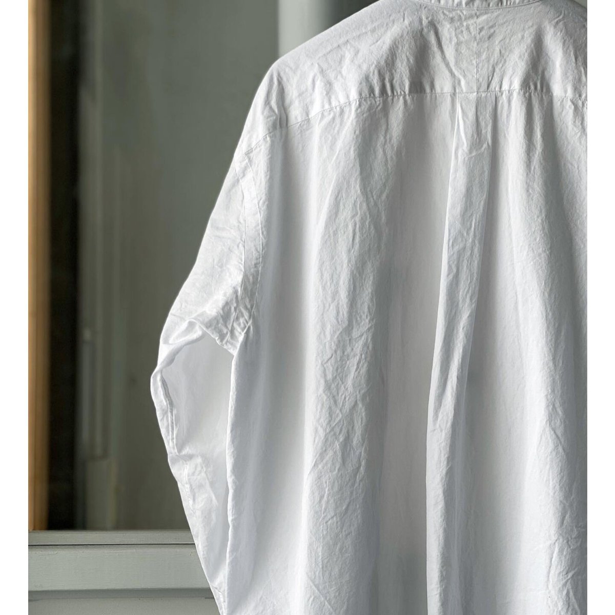 COMOLI シャツワンピース | Less Higashikawa