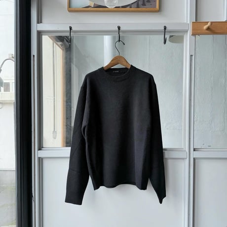 COMOLI　ラムズウール クルーネックニット