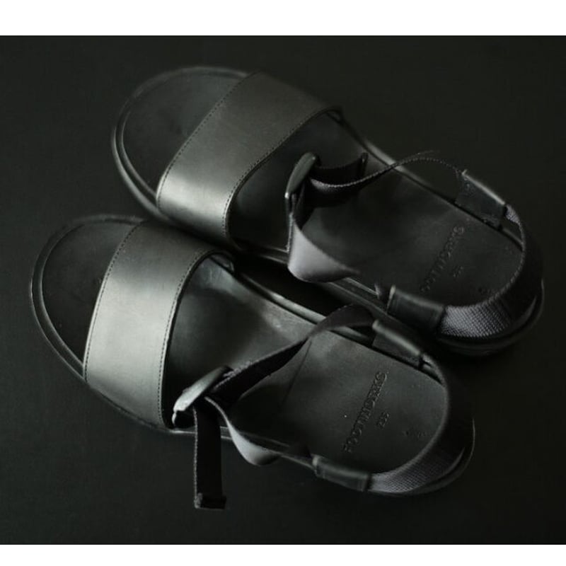 前向きに検討させていただきますFOOTWORKS LEATHER SANDAL 履いて整うサンダル