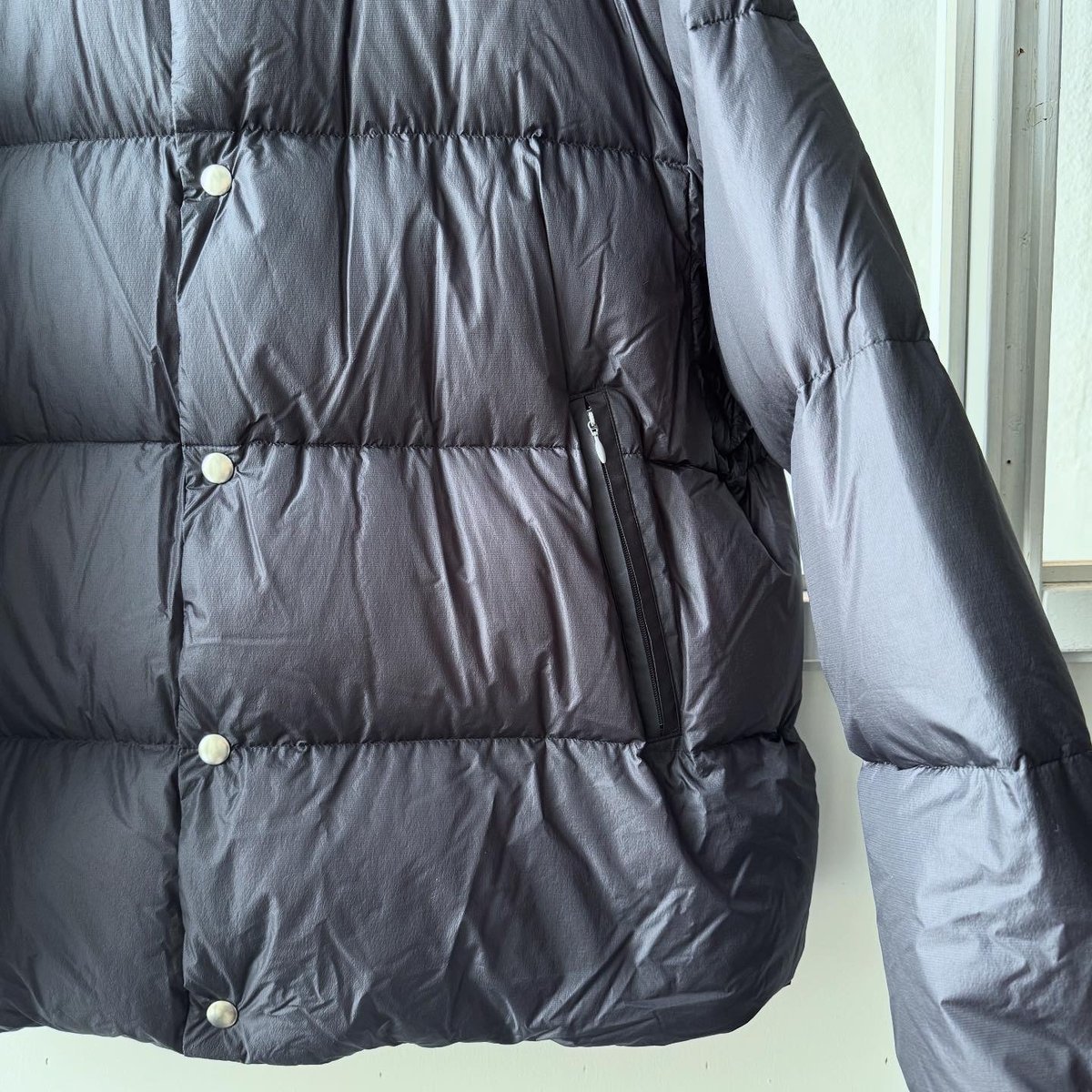 comoli ダウンジャケット COMOLI ダウン ジャケット | Less Higashikawa