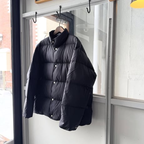 COMOLI　ダウン ジャケット