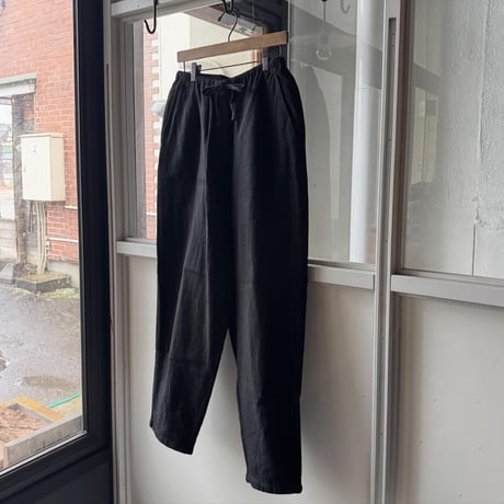 COMOLI　カシミヤシルク テーパードパンツ