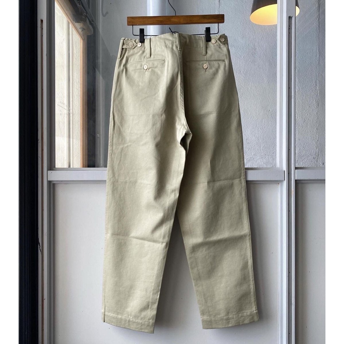 少し検討させていただきます21ss/EXCLUSIVE WASHED FINX CHINO PANTS