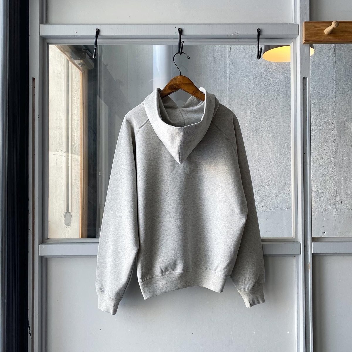 トップス SUPER SOFT SWEAT DRAW CODE BIG P/O AURALEE SUPER SOFT SWEAT DRAW CODE BIG P/O A