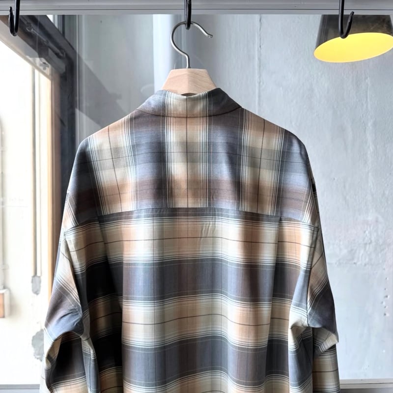 AURALEE SUPER LIGHT WOOL CHECK SHIRT | Less Hi