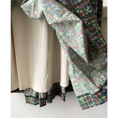 YAECA    [ WRITE ]    WOMENS  タックスカート (LIBERTY)