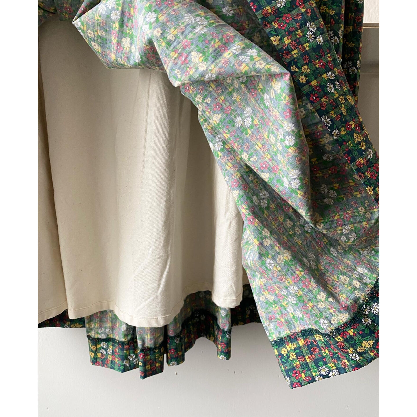 YAECA [ WRITE ] WOMENS タックスカート (LIBERTY)