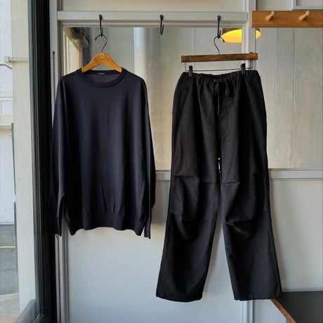 COMOLI　ウール クルーネックニット
