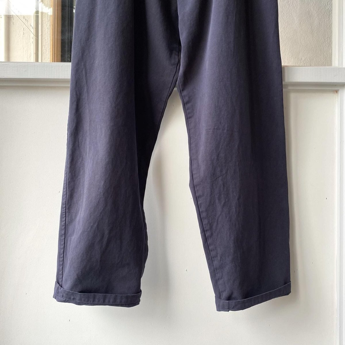 COMOLI 製品染 ドローストリングパンツ | Less Higashikawa COMOLI 製品染 ドローストリングパンツ | Less Higashikawa