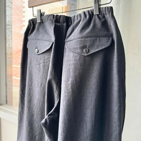 COMOLI　ウール ニータックパンツ