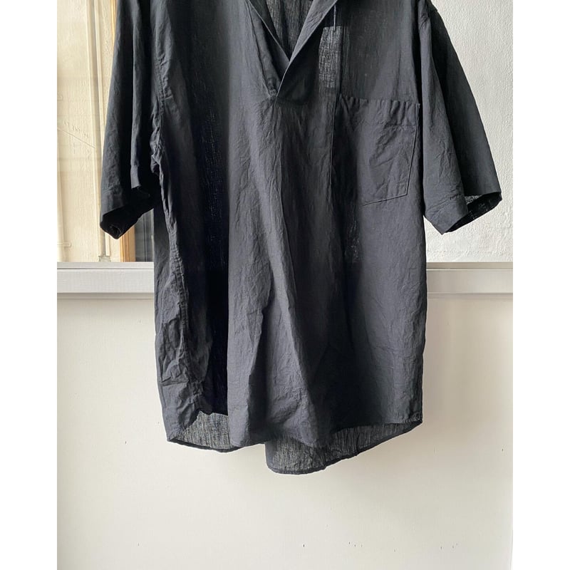 COMOLI ベタシャン スキッパー半袖シャツ | Less Higashikawa COMOLI ベタシャン スキッパー半袖シャツ | Less Higashikawa