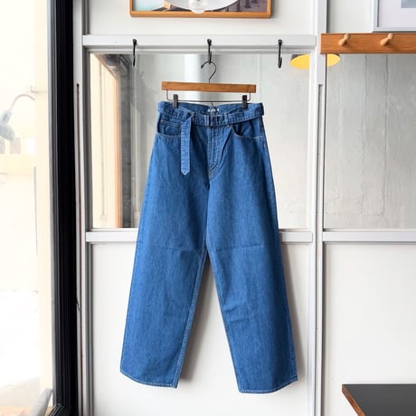 AURALEE　SELVEDGE LIGHT OZ DENIM BELTED PANTS