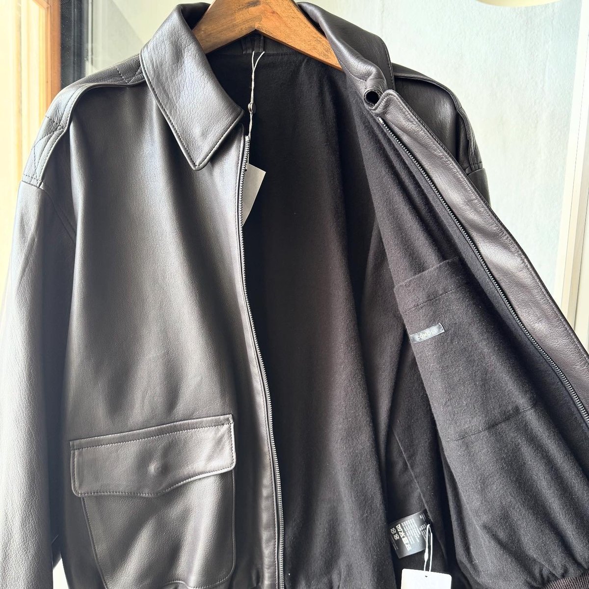 COMOLI シープスキン A2ジャケット 2 レザー　A-2 コモリ　デニム COMOLI シープスキン A-2ジャケット | Less Higashikawa