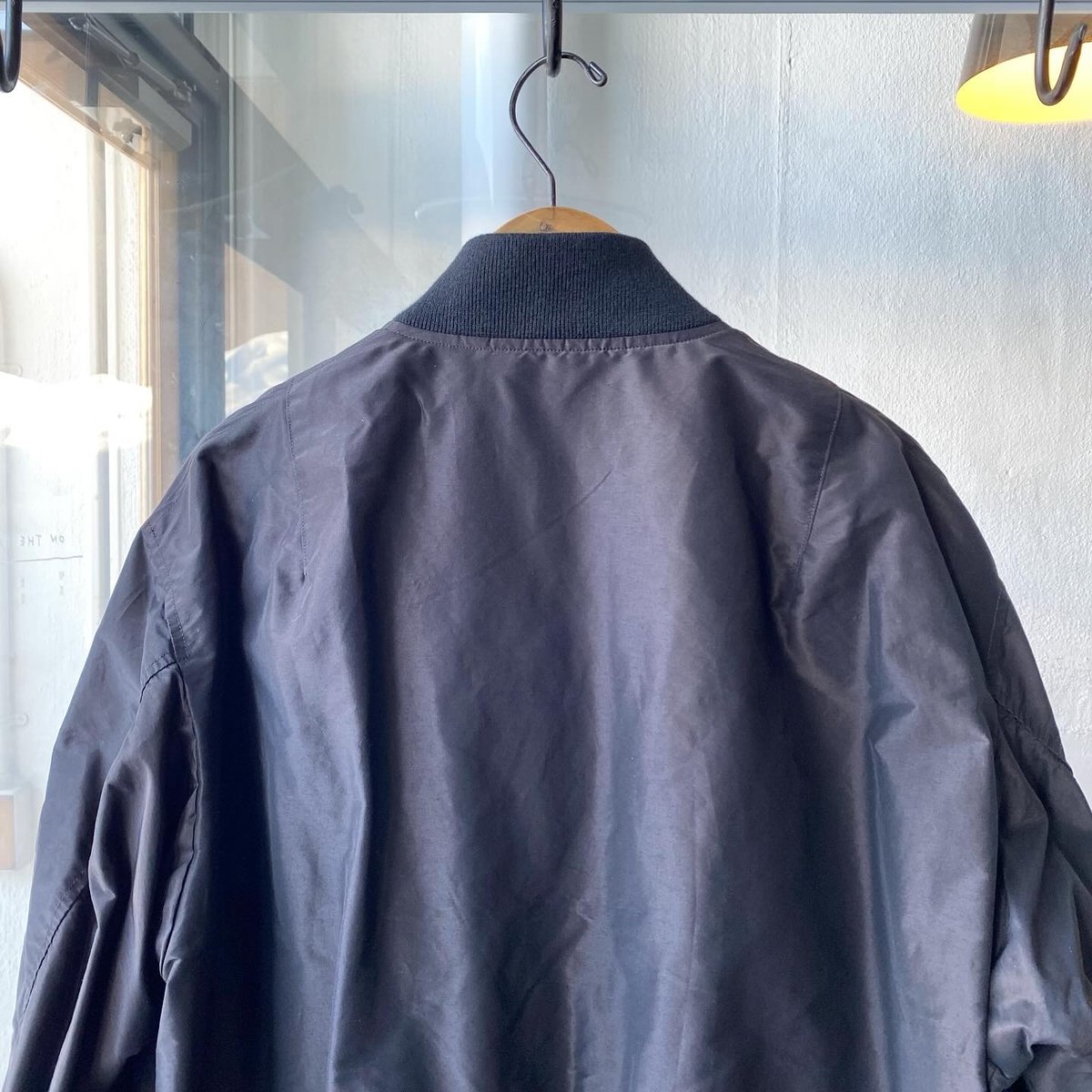 COMOLI コットンシルク MA-1 | Less Higashikawa COMOLI コットンシルク MA-1 | Less Higashikawa