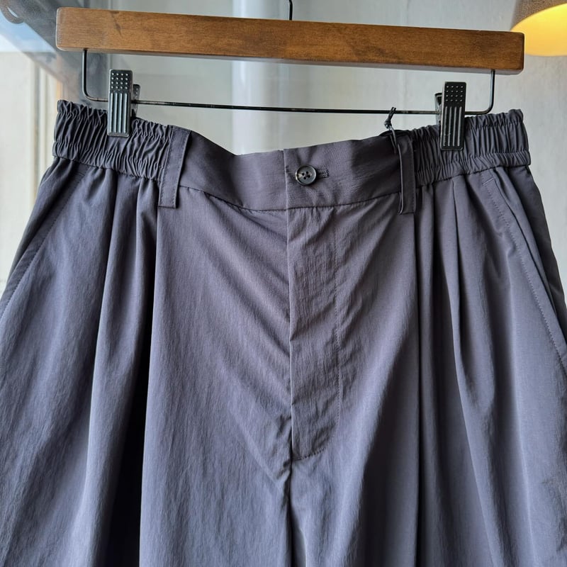 ssstein WINDPROOF NYLON WIDE EASY SHORT TROUS ssstein WINDPROOF NYLON WIDE EASY SHORT TROUS