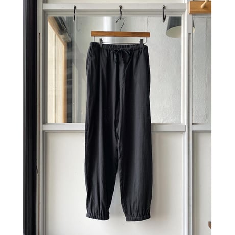 COMOLI  空紡オックス ドローストリングパンツ