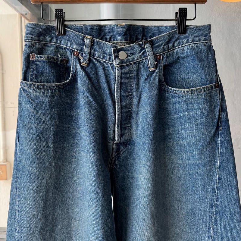 ssstein TWIST SEAM VINTAGE DENIM JEANS | Less ssstein TWIST SEAM VINTAGE DENIM JEANS | Less
