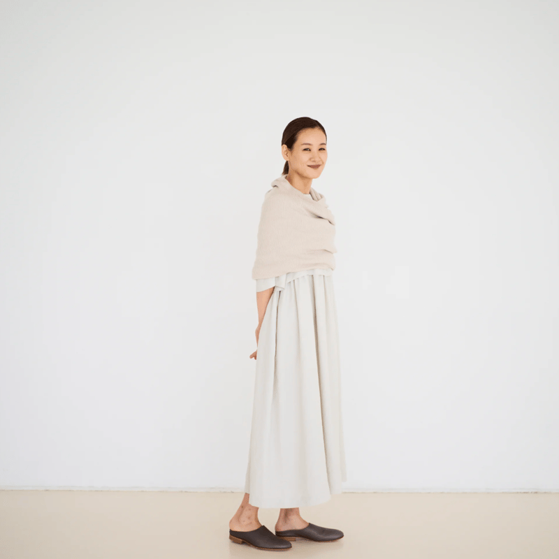 バーバリー　スヌード　アイボリー 透かし柄ニットストール （マフラー・ショール・スヌード