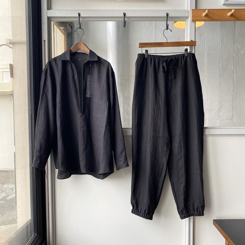 COMOLI カナパ ドローストリングパンツ | Less Higashikawa COMOLI カナパ ドローストリングパンツ | Less Higashikawa