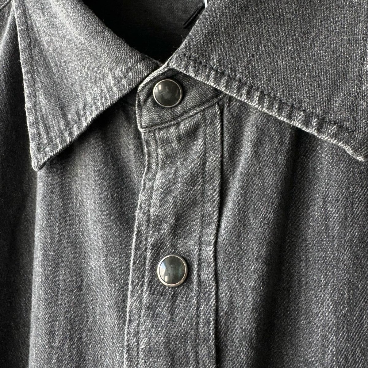 AURALEE SELVEDGE SUPER LIGHT DENIM SHIRT | Less
