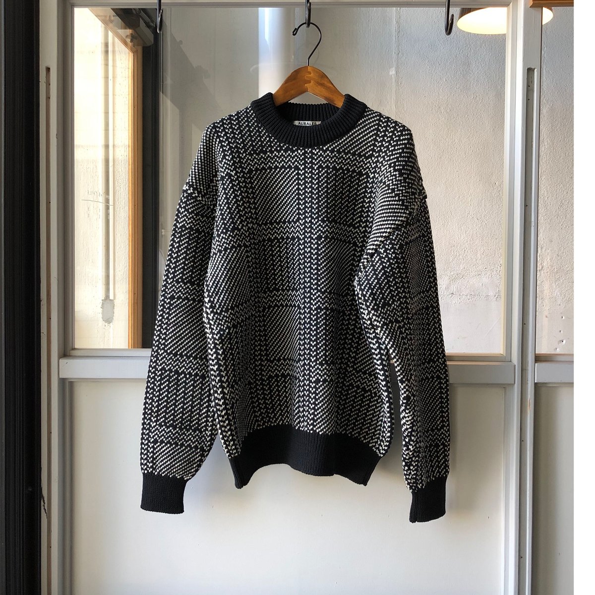 AURALEE HARD TWIST MERINO JACQUARD KNIT P/O (M...