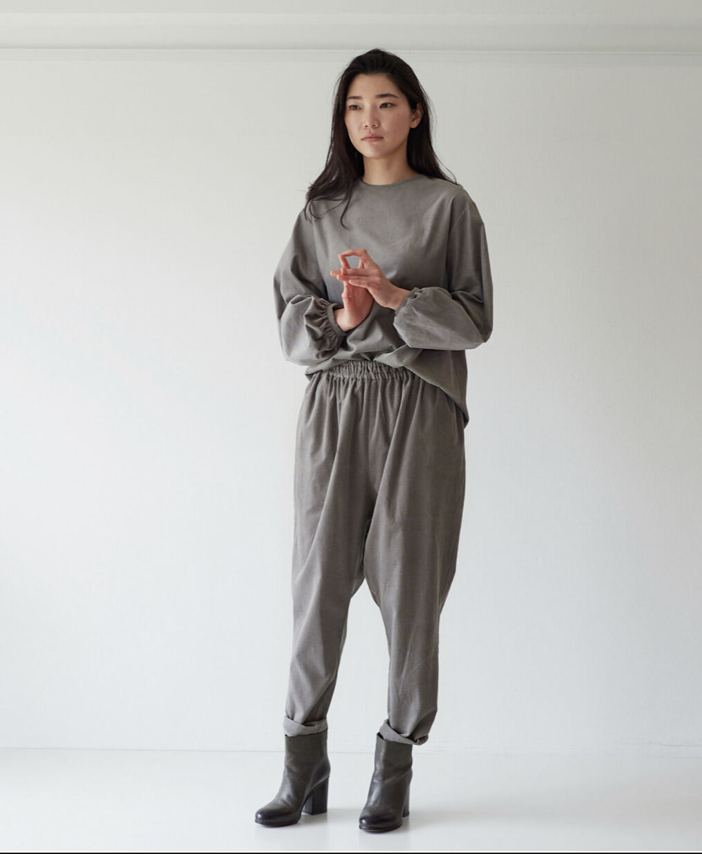 フルーツオブライフ コーデュロイ テーパードパンツ fit=scale-down,w=1200