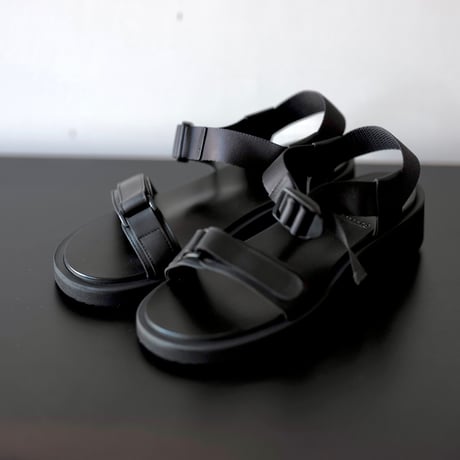 CATEGORY FOOTWORKS | Less Higashikawa