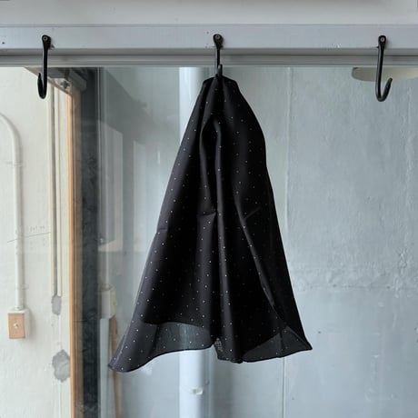 COMOLI　シルクドット スカーフ