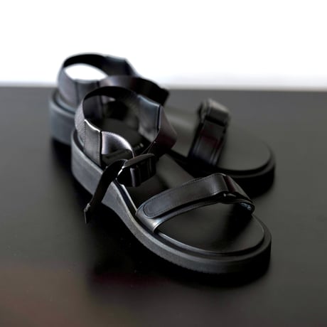 FOOTWORKS　Leather Sandal Velcro Straps in Smooth Leather (Womens)